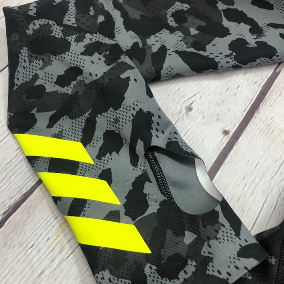 🛍️🛍️SOLD Adidas men's SUPER SUIT running carrera size small - Picture 13 of 16